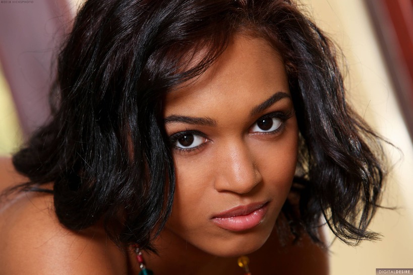 A very pretty ebony woman indeed - picture 19
