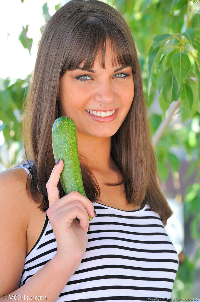 FTV Girls Cory flashing