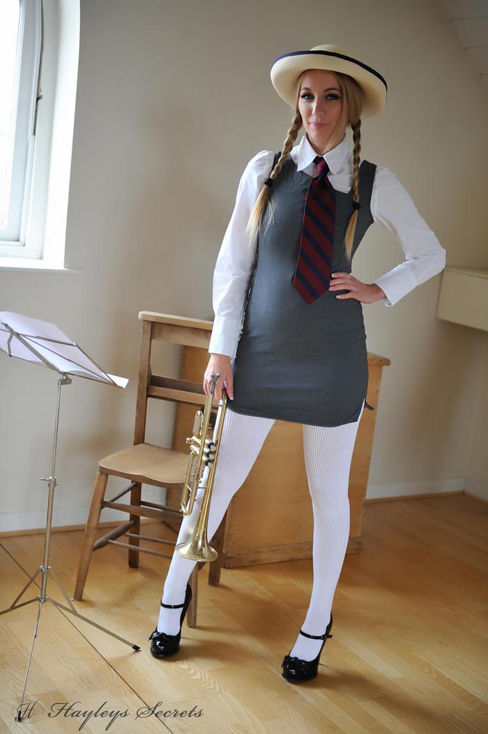 Hayley Marie Music Lesson - picture 1