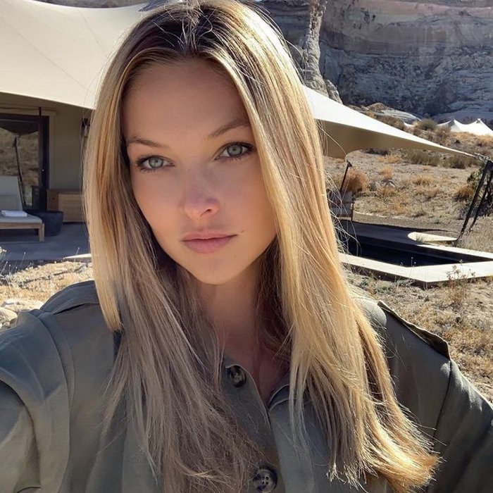Fashion Model Ashley Smouter - picture 15