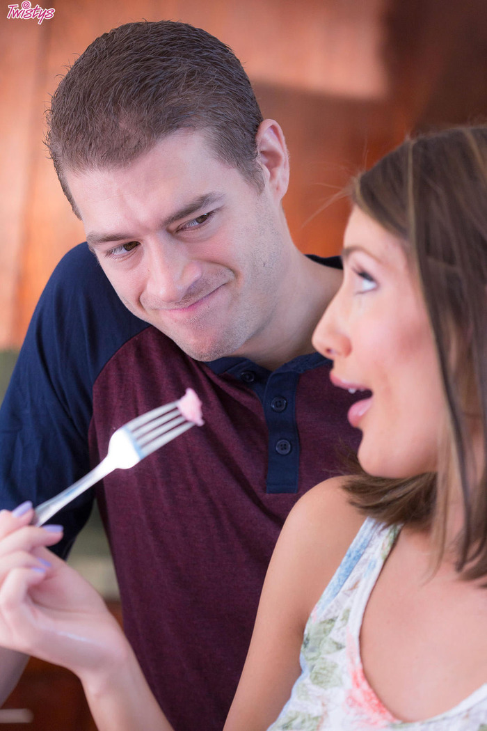 Pretty August Ames Makes Love In The Kitchen