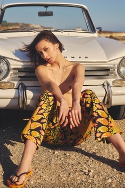 Paulina Pafio Getting Ready Strips Outdoors And Looks Hot