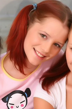 Heather Lightspeed And 4 Hot Girlfriends