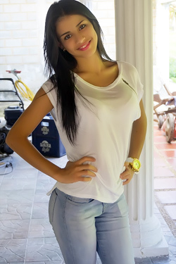 Hot Latina Teen Girl Denisse Gomez