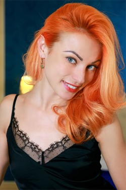 Presenting Beatrice Roja