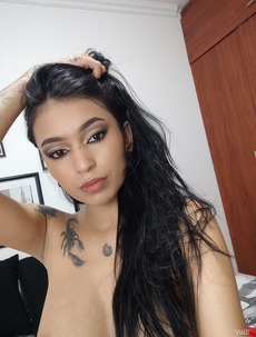 Showing Off With Alexa Belluci By Watch4Beauty